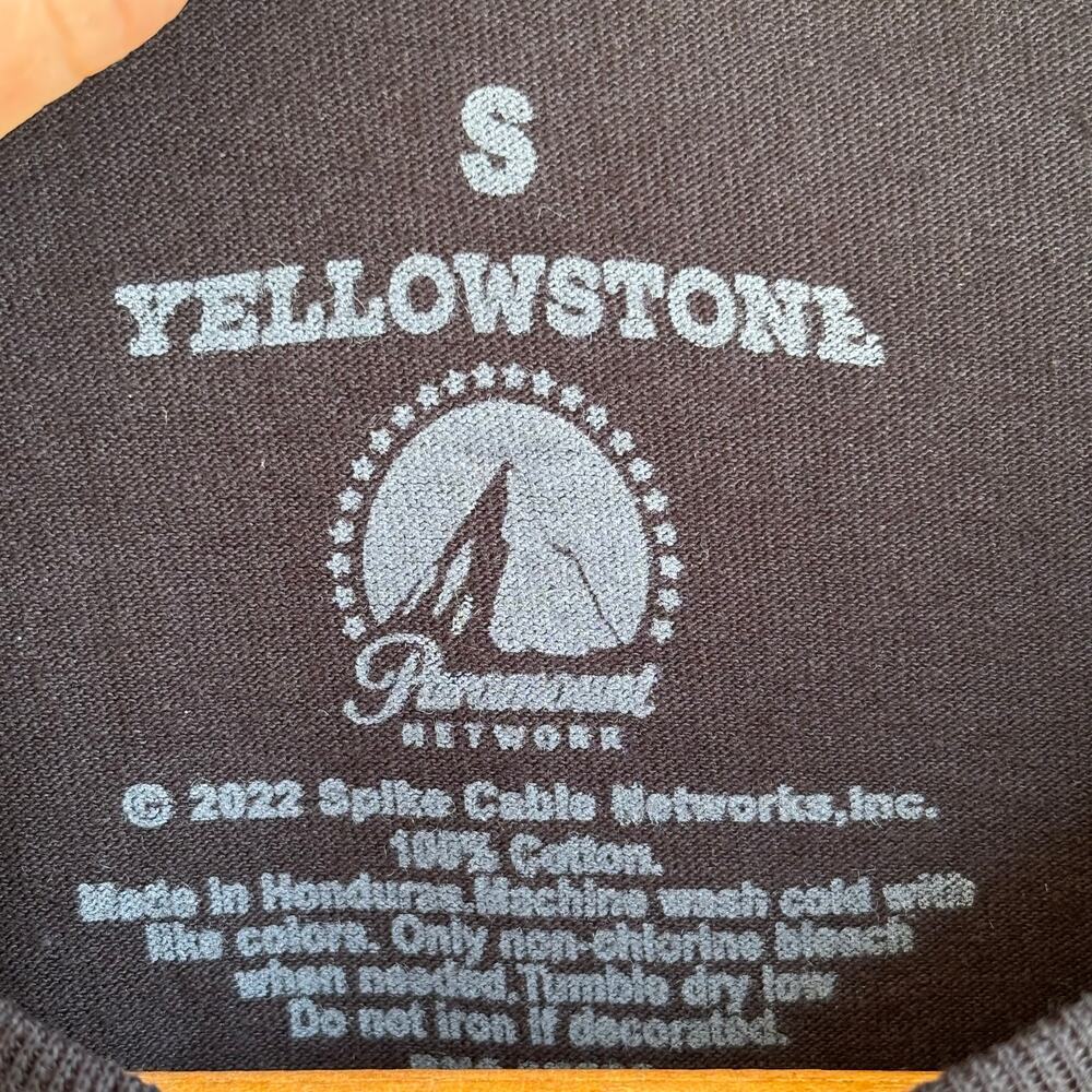 Yellowstone Tee Size Small - Picture 3 of 3